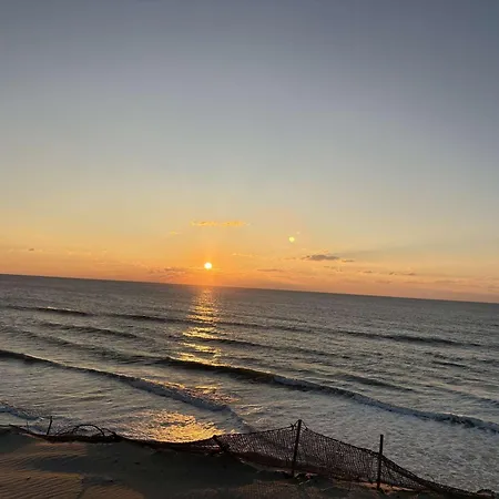 Villa Maison De Avec Jacuzzi Proche Du De - Fr-1-831-12 Biscarrosse