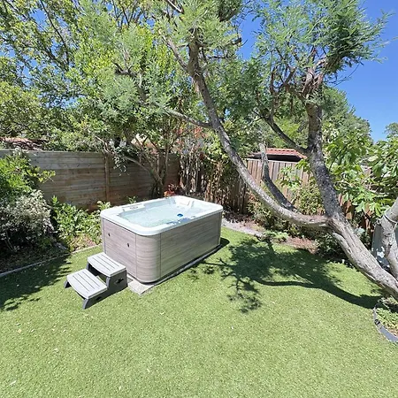 Maison De Climatisée Avec Jacuzzi Proche Du - Fr-1-831-12 Villa *