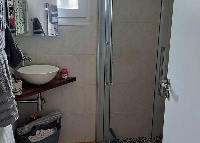 Maison De Climatisée Avec Jacuzzi Proche Du - Fr-1-831-12 Villa