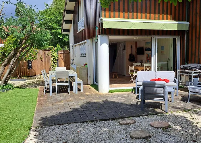 Maison De Climatisée Avec Jacuzzi Proche Du - Fr-1-831-12 Villa Biscarrosse